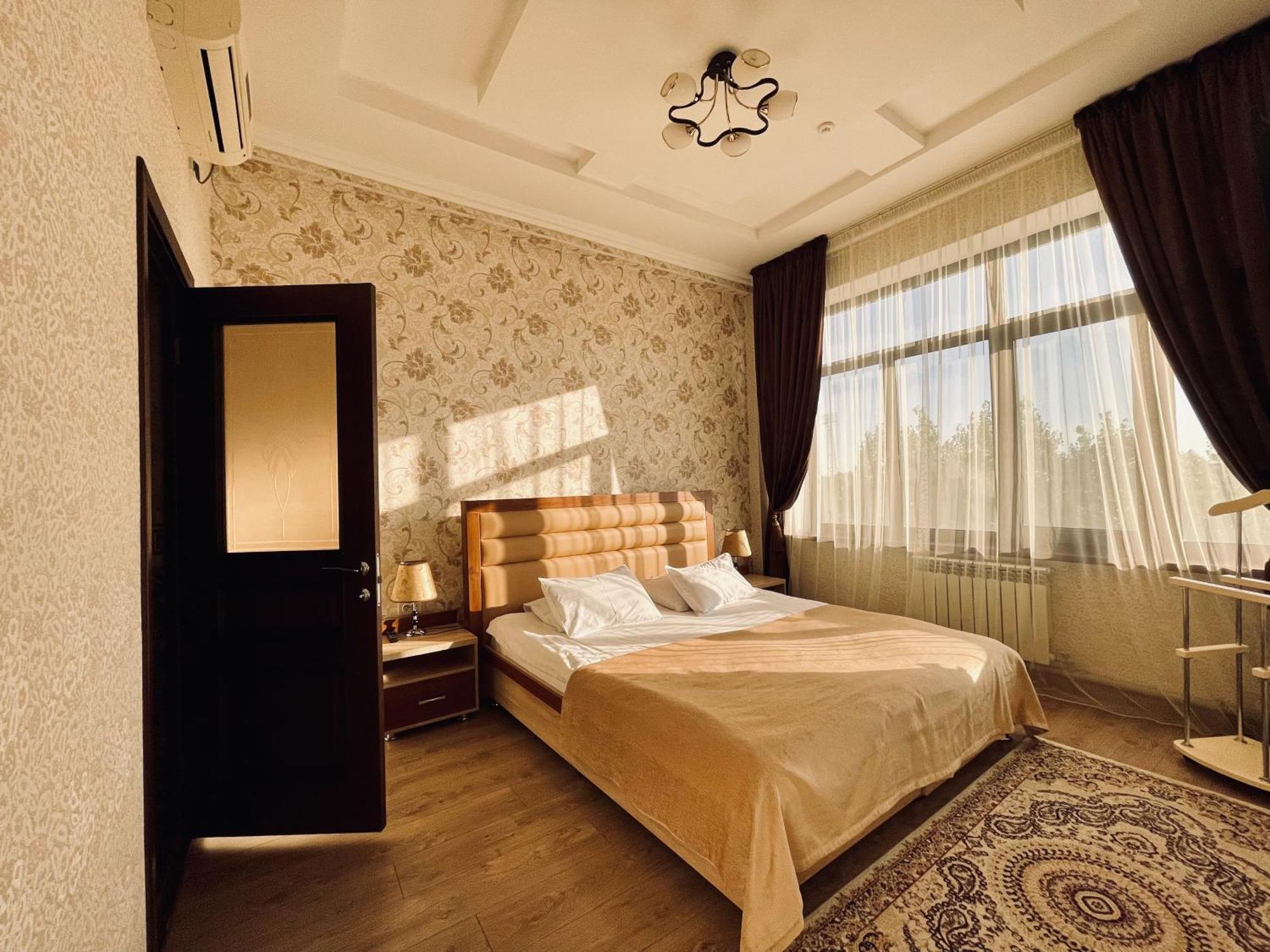 Hotel Dostyk Kyzylorda Exterior foto