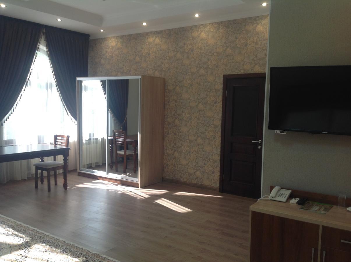 Hotel Dostyk Kyzylorda Exterior foto